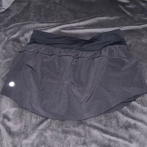 Lululemon Tennis Skort - Size 4 - Black - Nearly New
